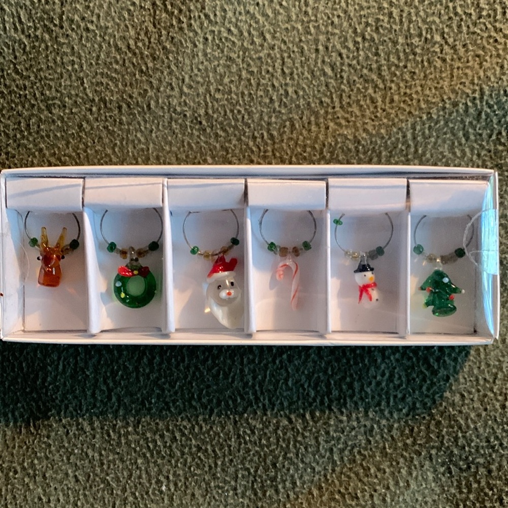 NWT Michael’s Wine Charms Christmas Icon. Set of 6. Various sizes